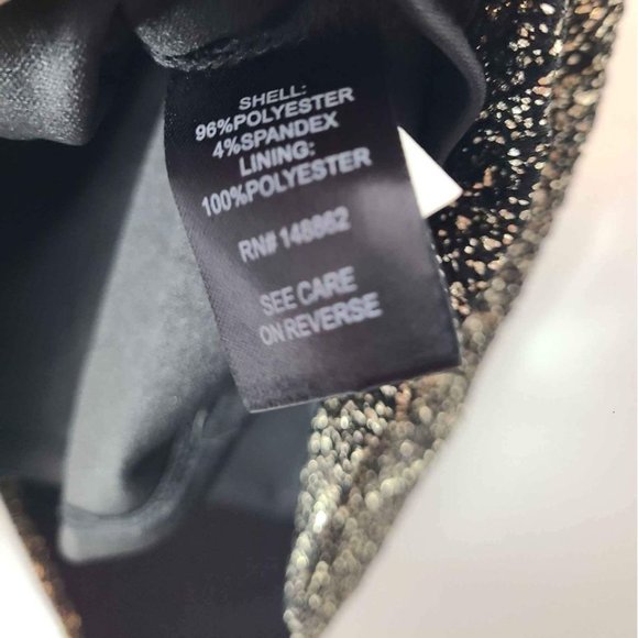 TORRID gold glitter skirt- Size 0/Large - Picture 4 of 4